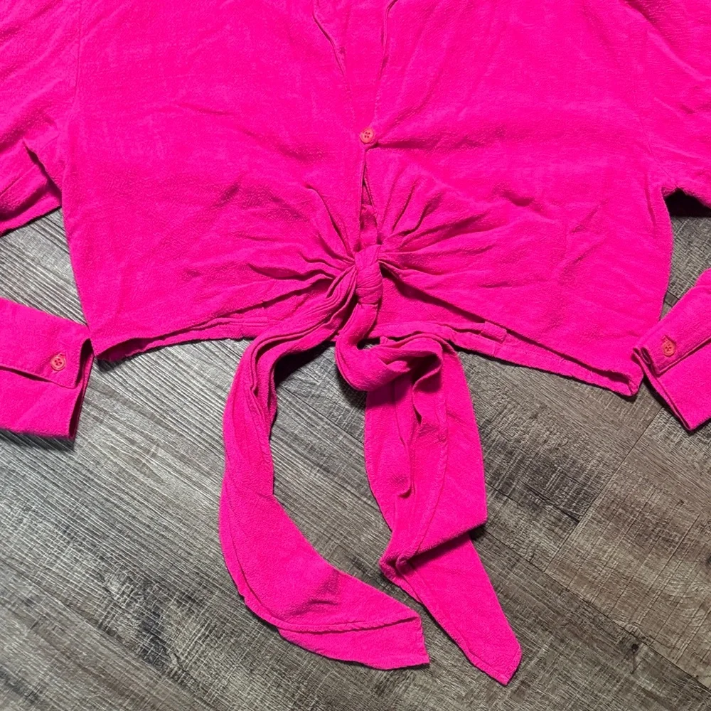 Sunday Ritual Rhea Wrap Top Fuchsia - Picture 4 of 11